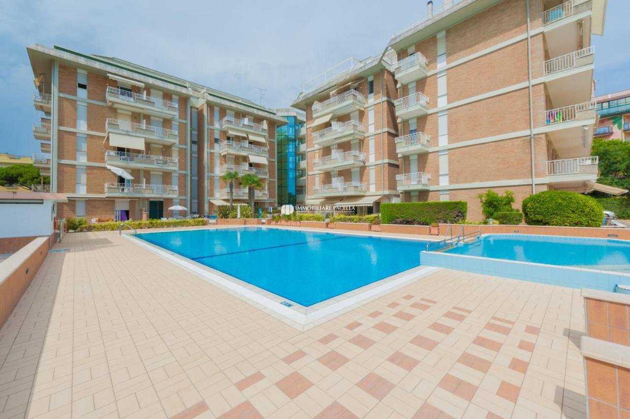 Residence Puerto Del Sol Immobiliare Pacella Lido di Jesolo Exterior photo